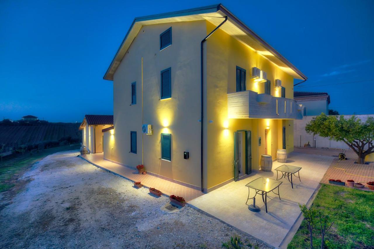 La Casa Del Vino - B&B Tollo Exterior foto